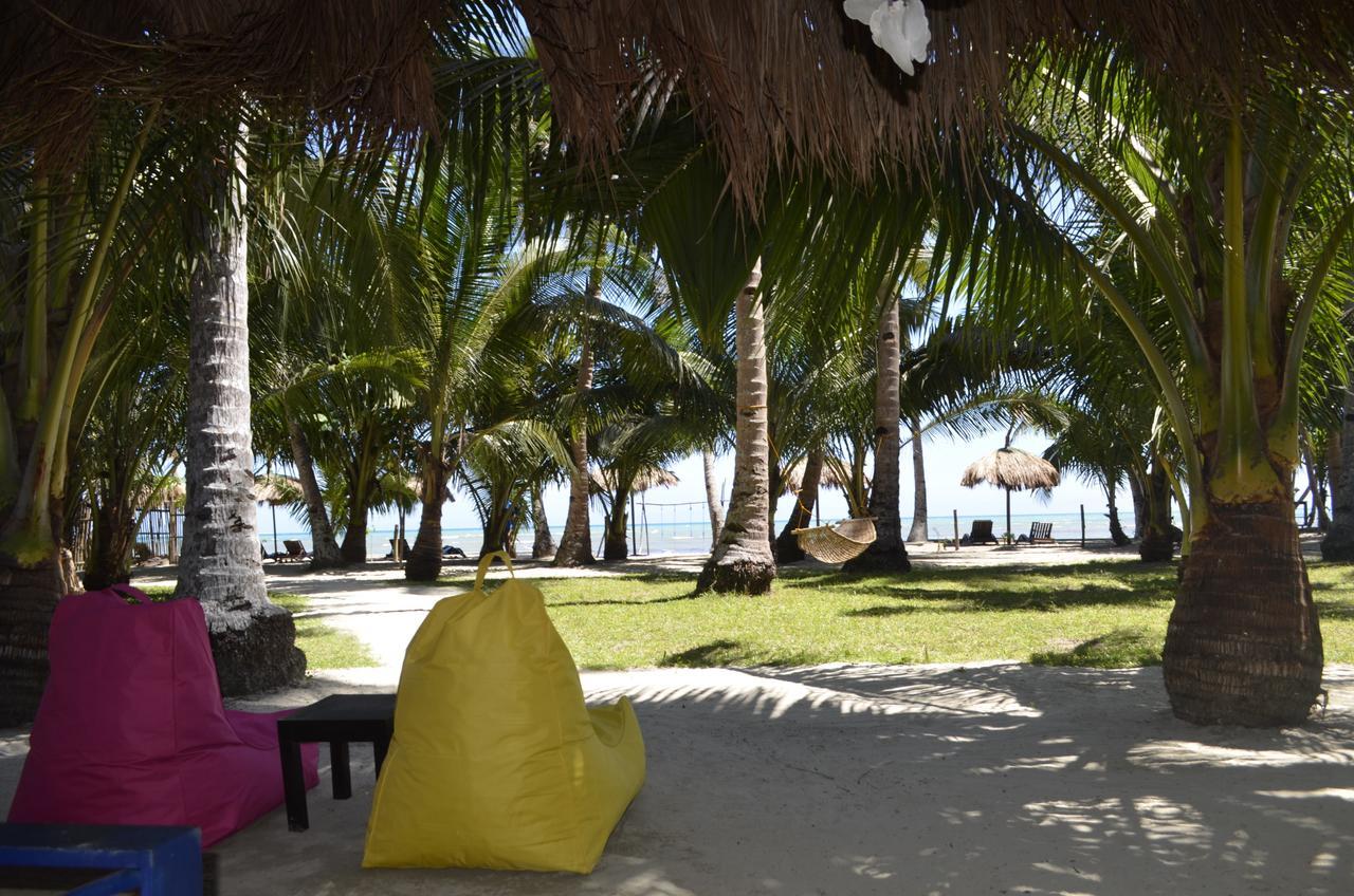 Peace & Love Beach Club Roxas  Екстер'єр фото