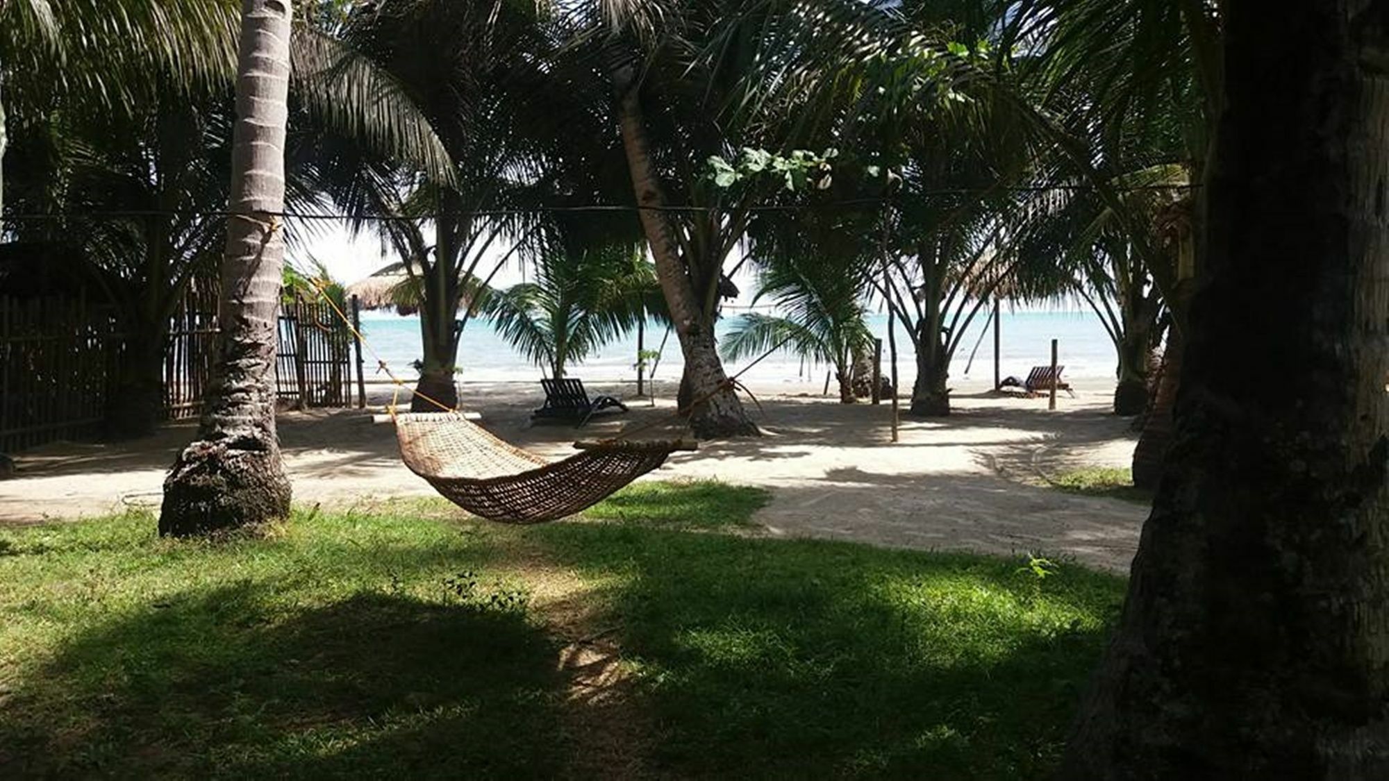 Peace & Love Beach Club Roxas  Екстер'єр фото